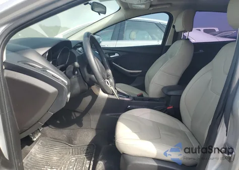 2018 Ford Focus Titanium z USA, uszkodzony, nr VIN 1FADP3N20JL249686